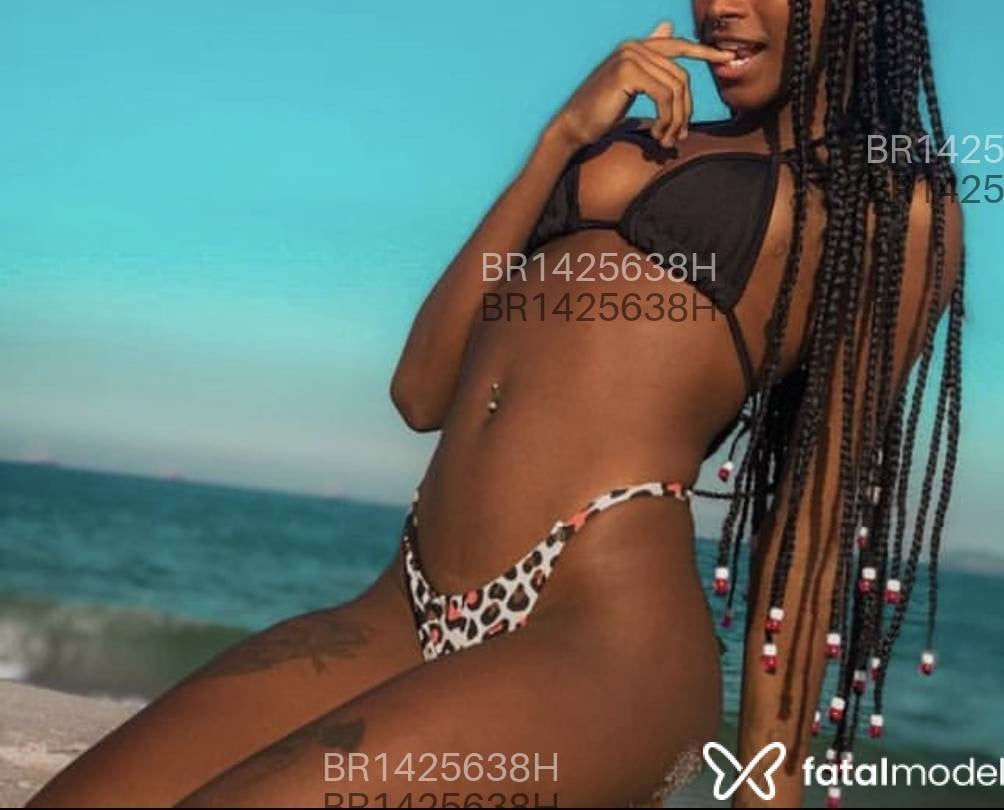 Acompanhante mulher morena (o) de olhos castanhos em Rio de Janeiro - Leonarda