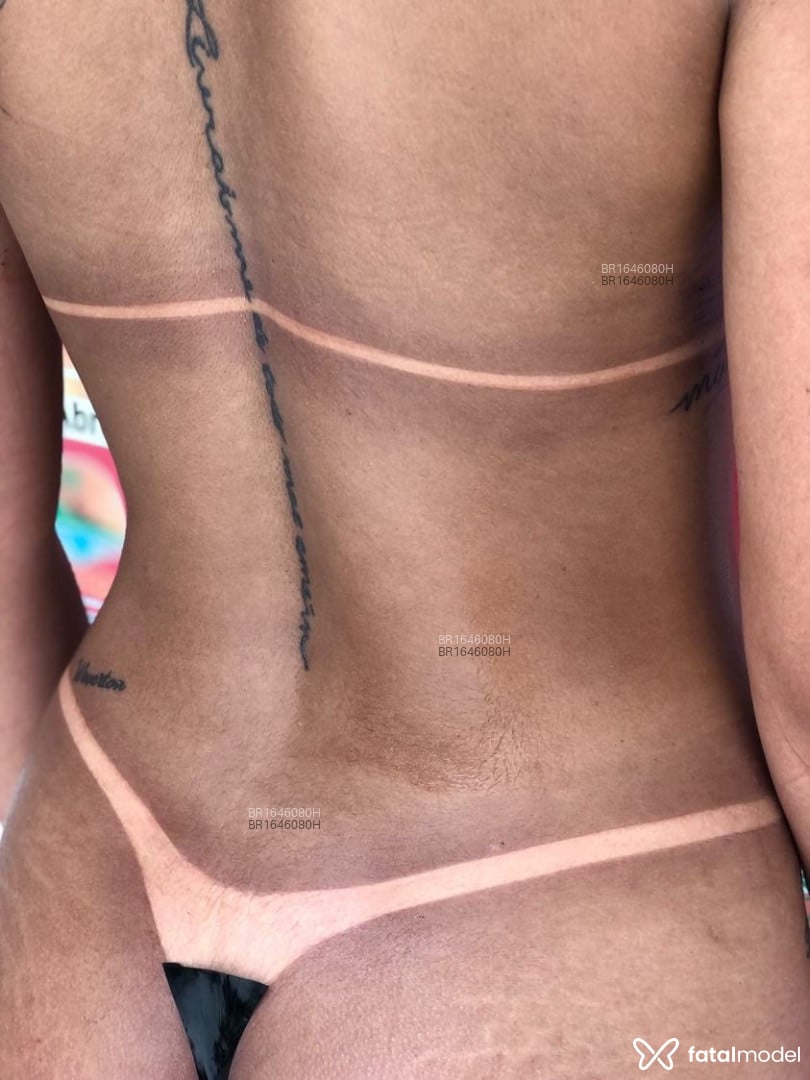 Acompanhante mulher com cabelo castanho de olhos castanhos em Virtual - Laura