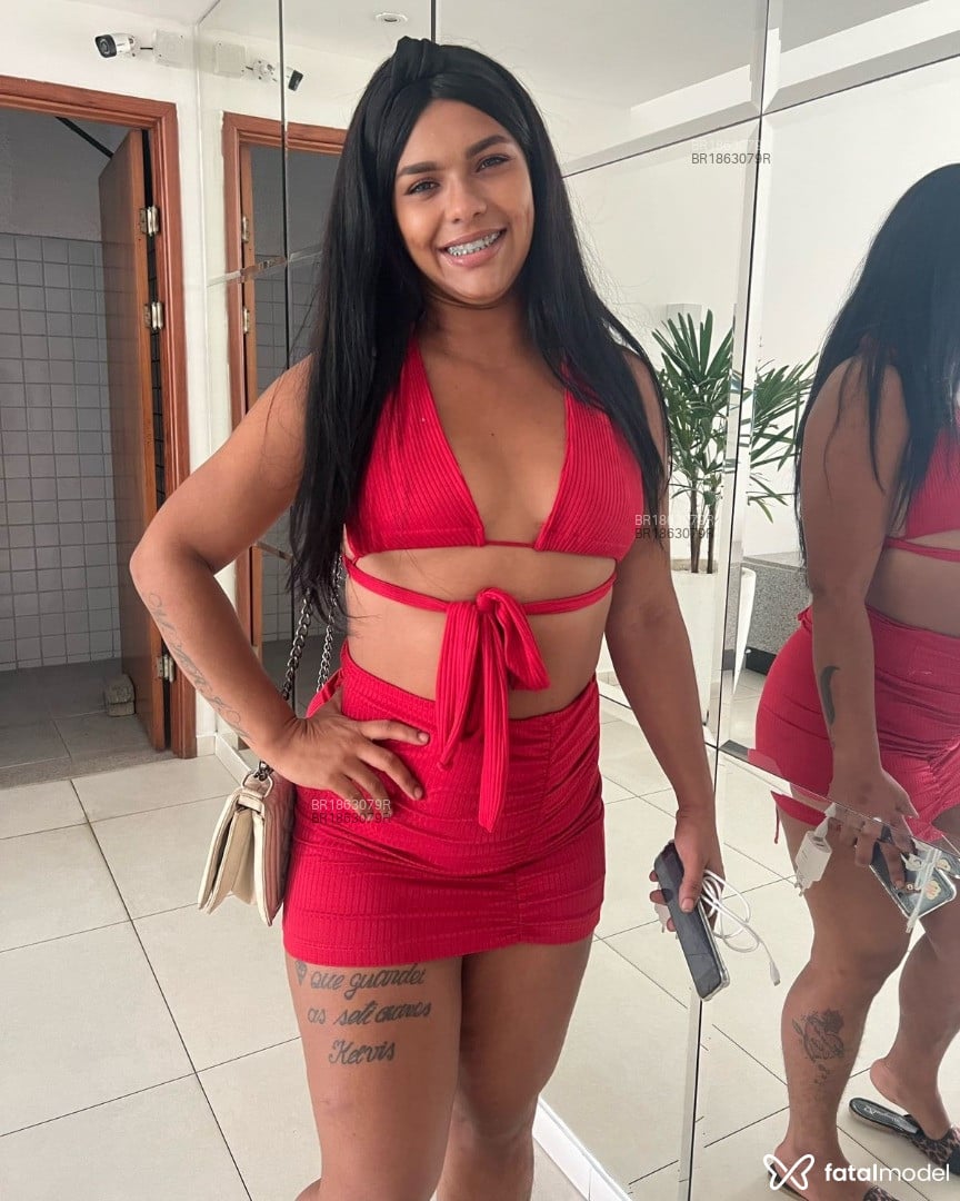 Acompanhante mulher morena (o) de olhos pretos em Recife - Raissa