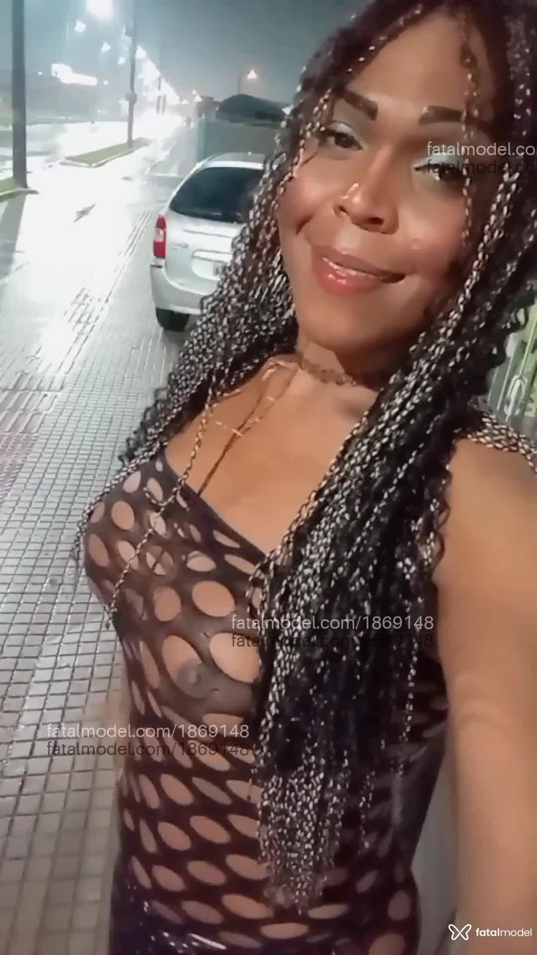 Acompanhante mulher trans morena (o) de olhos castanhos em Itajaí - Julia