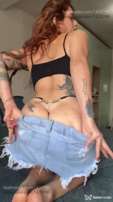 Acompanhante mulher ruiva (o) de olhos verdes em Virtual - Camila vegas