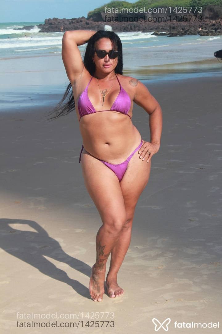 Acompanhante mulher trans morena (o) de olhos castanhos em Araraquara - Romera
