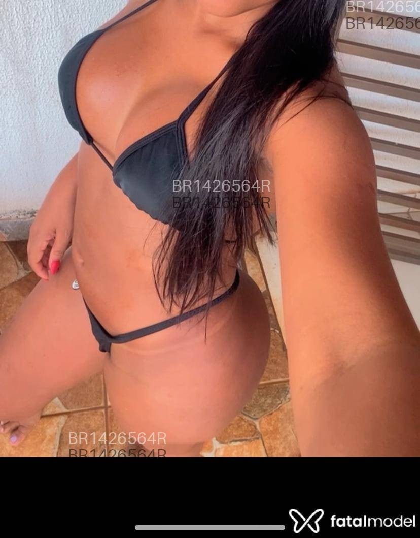 Acompanhante mulher morena (o) de olhos castanhos em Rio Verde - Lívia
