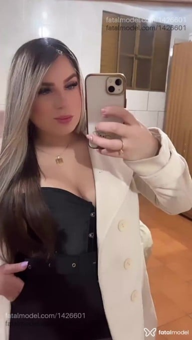 Acompanhante mulher loira (o) de olhos azuis em Porto Alegre - Lolla werneck