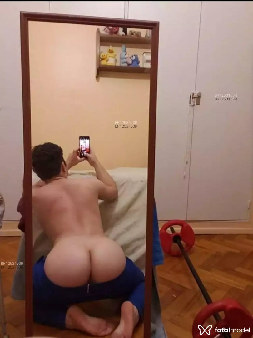 Acompanhante homem com cabelo castanho de olhos castanhos em Porto Alegre - Daniel