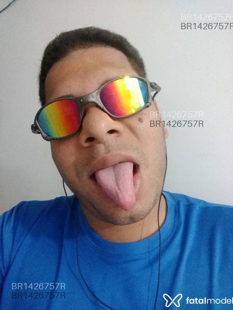 Acompanhante homem sem cabelo de olhos castanhos em Rio das Ostras - Edson Matheus