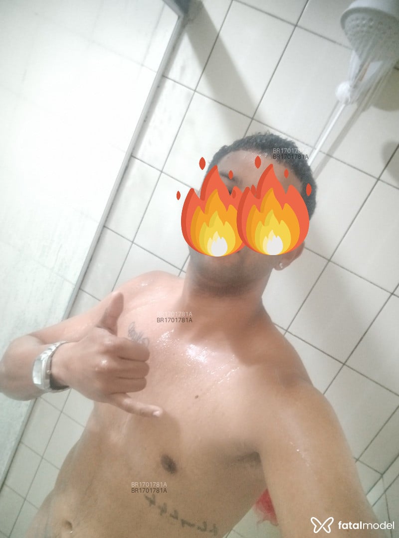 Acompanhante homem morena (o) de olhos pretos em Balneário Camboriú - Ricardo silva
