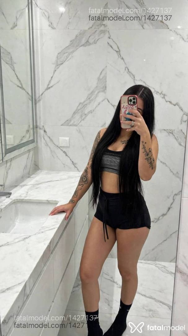 Acompanhante mulher morena (o) de olhos castanhos - Thaís Gouveia