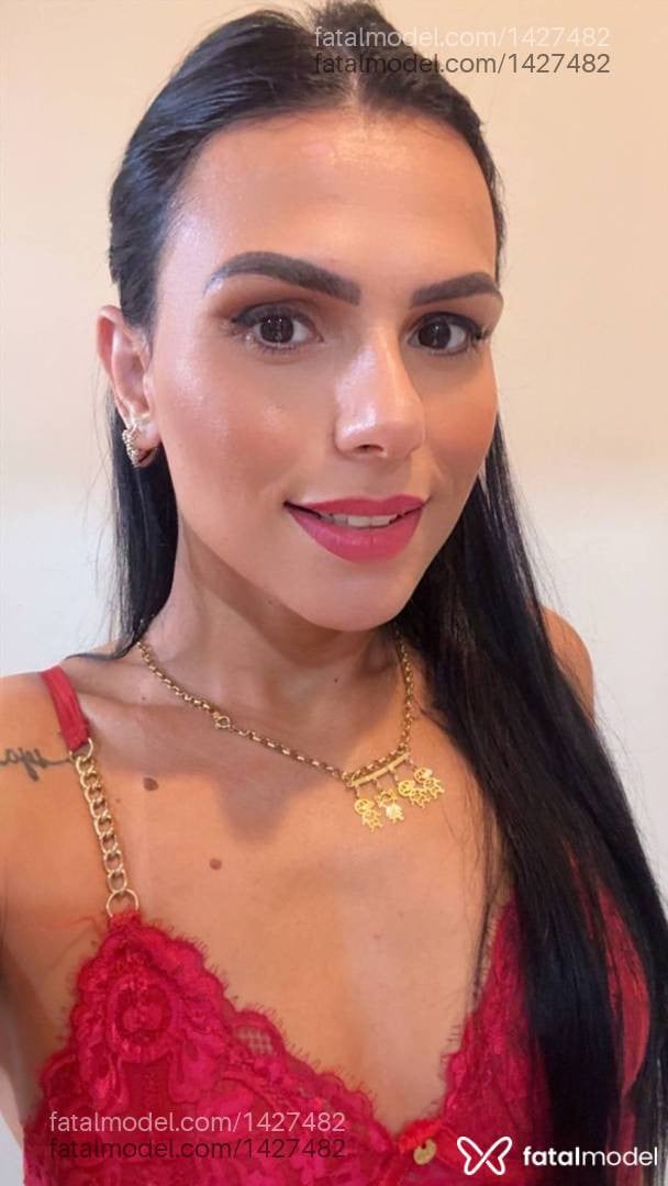 Acompanhante mulher morena (o) de olhos castanhos - Kerolen Talita