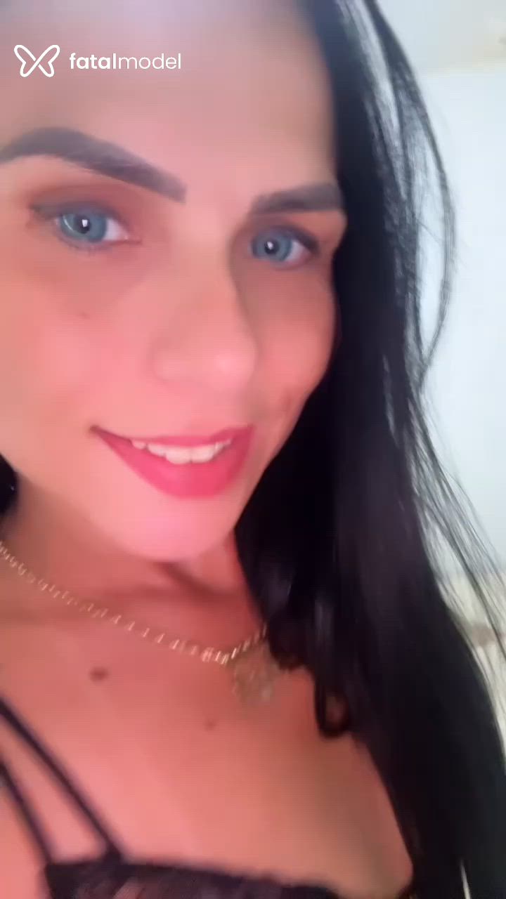 Acompanhante mulher morena (o) de olhos castanhos - Kerolen Talita