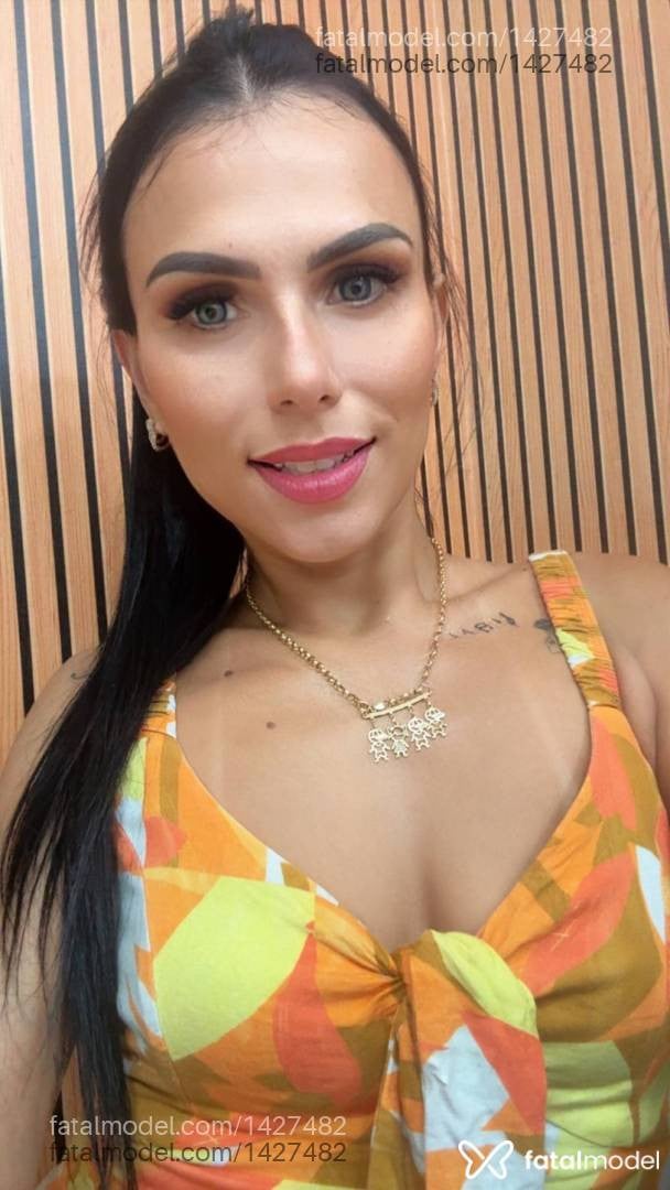 Acompanhante mulher morena (o) de olhos castanhos - Kerolen Talita