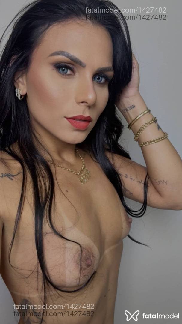 Acompanhante mulher morena (o) de olhos castanhos - Kerolen Talita