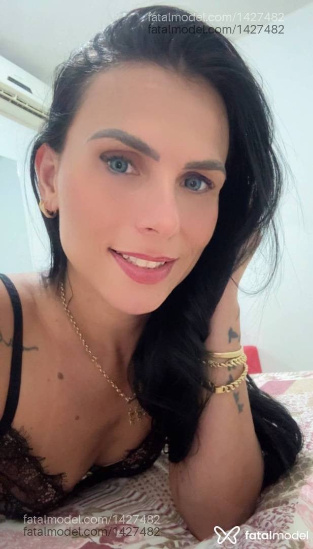 Acompanhante mulher morena (o) de olhos castanhos - Kerolen Talita