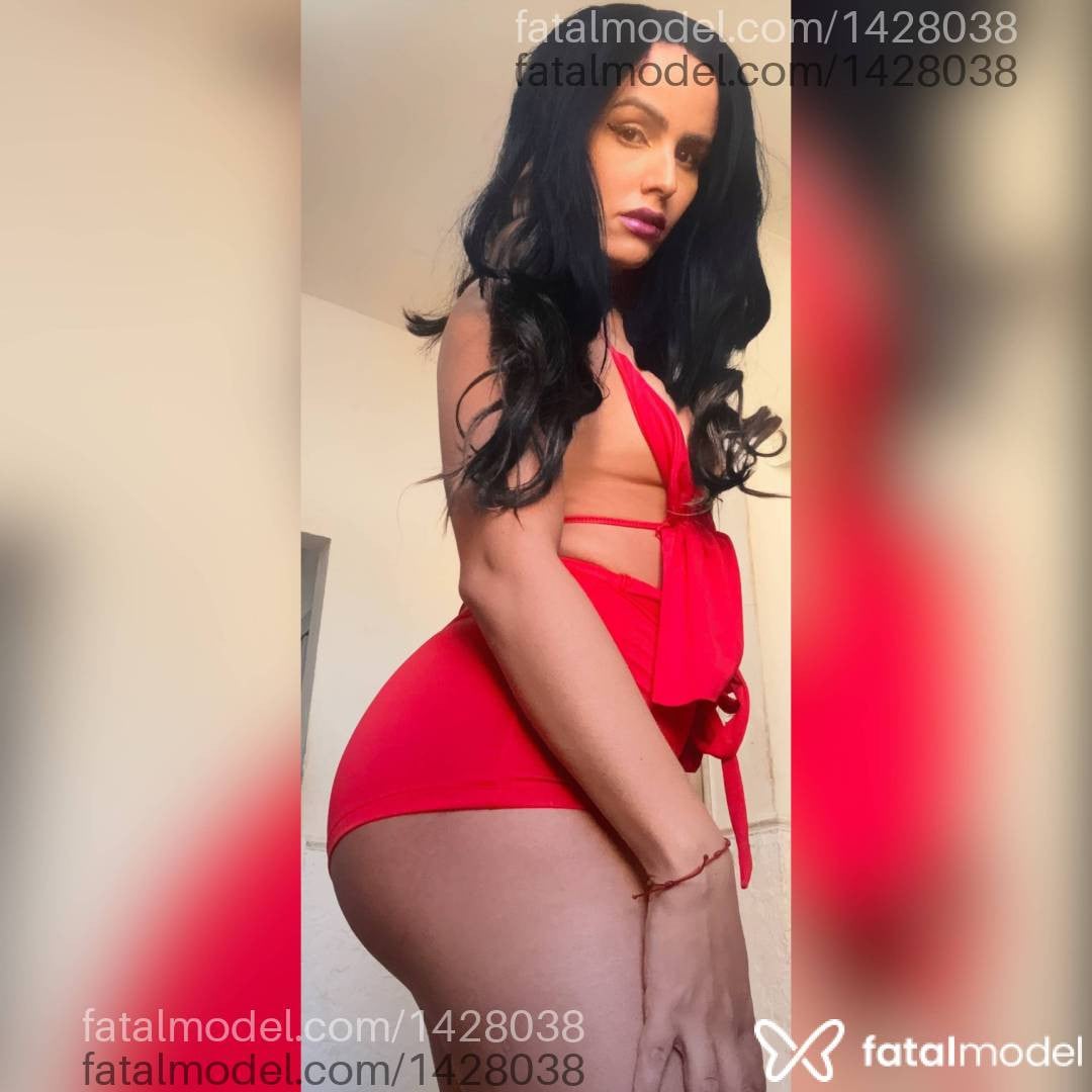 Acompanhante travesti morena (o) de olhos pretos - Angel