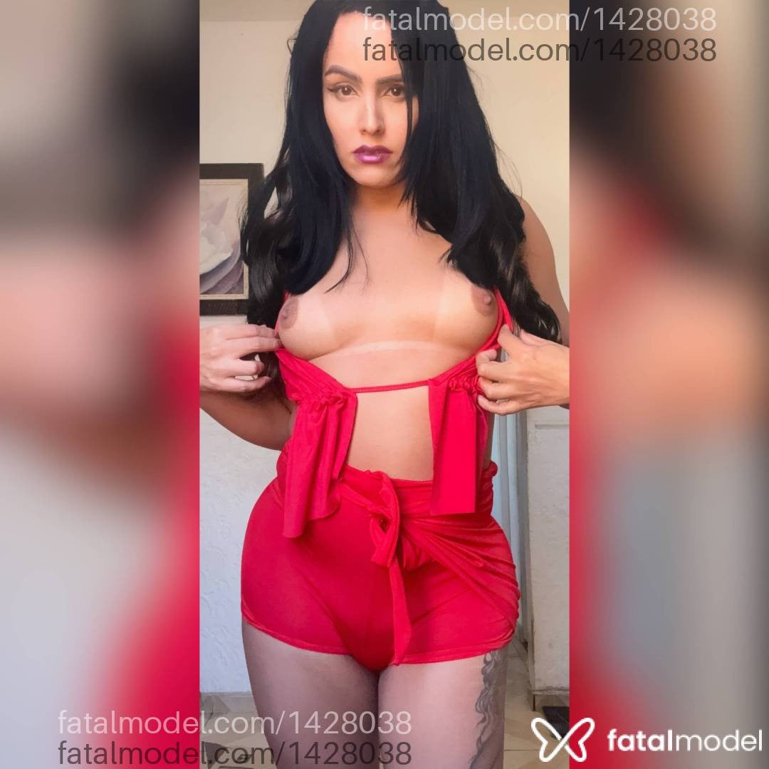 Acompanhante travesti morena (o) de olhos pretos - Angel