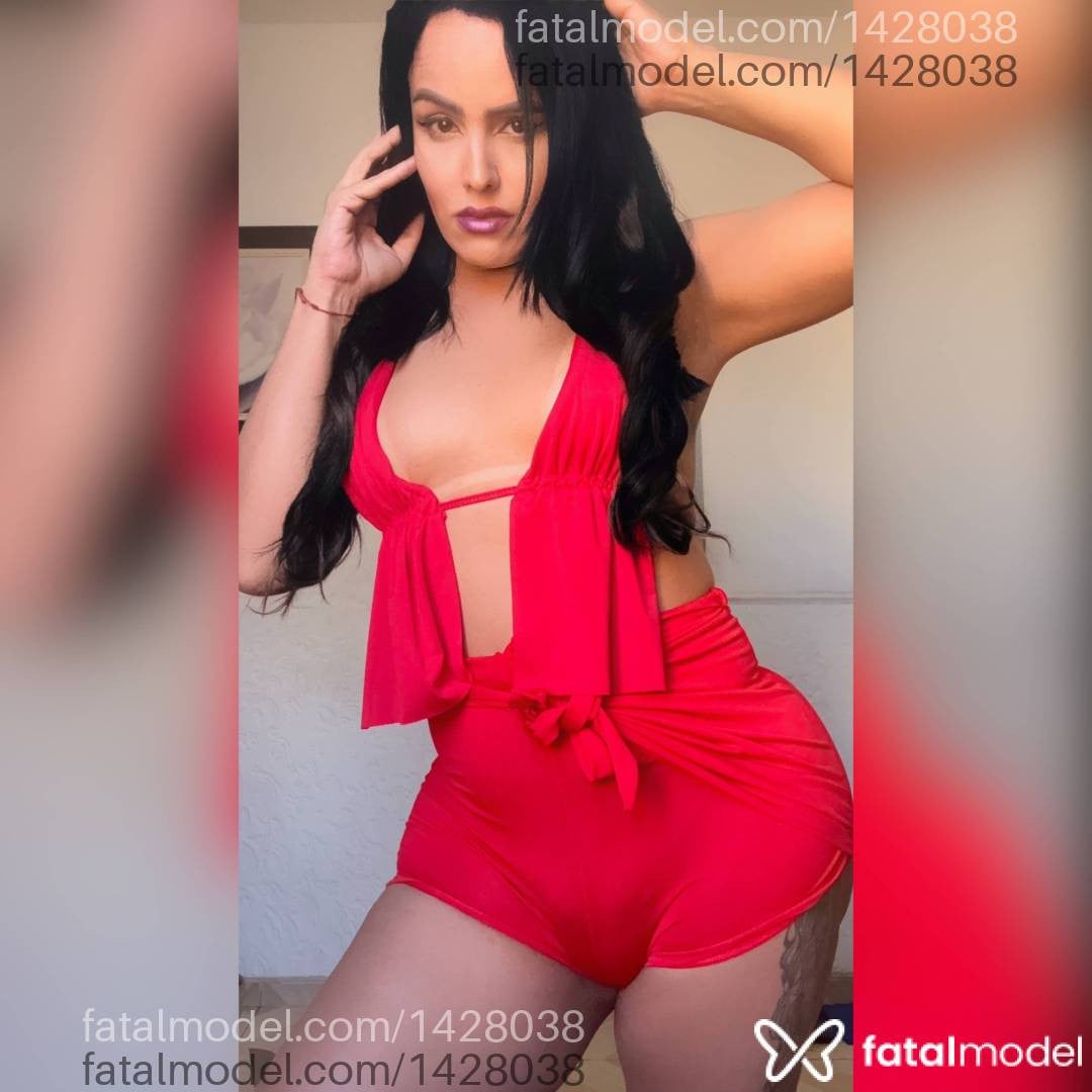 Acompanhante travesti morena (o) de olhos pretos - Angel