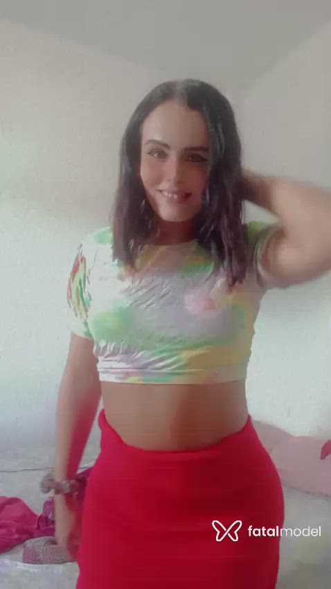 Acompanhante travesti morena (o) de olhos pretos - Angel