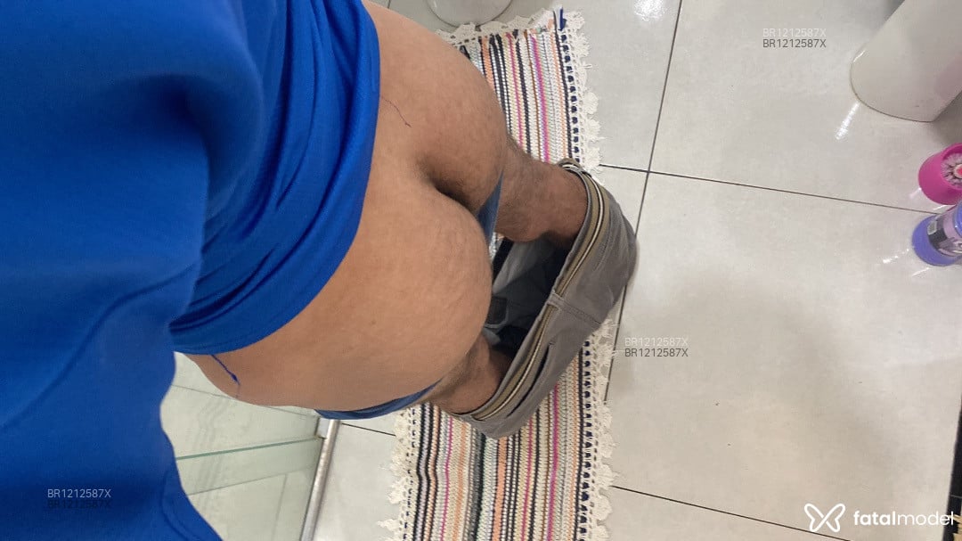 Acompanhante homem com cabelo castanho de olhos castanhos em Rondonópolis Acompanhante homem com cabelo castanho de olhos castanhos em Rondonópolis - Alquimista