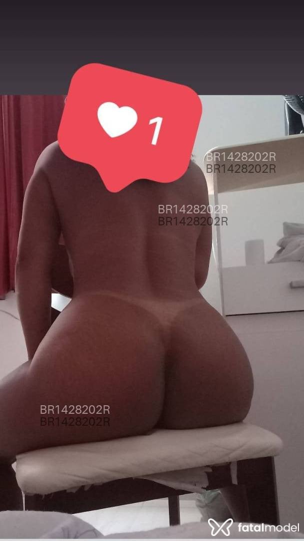 Acompanhante mulher com cabelo castanho de olhos castanhos em Serra Acompanhante mulher com cabelo castanho de olhos castanhos em Serra - Morena