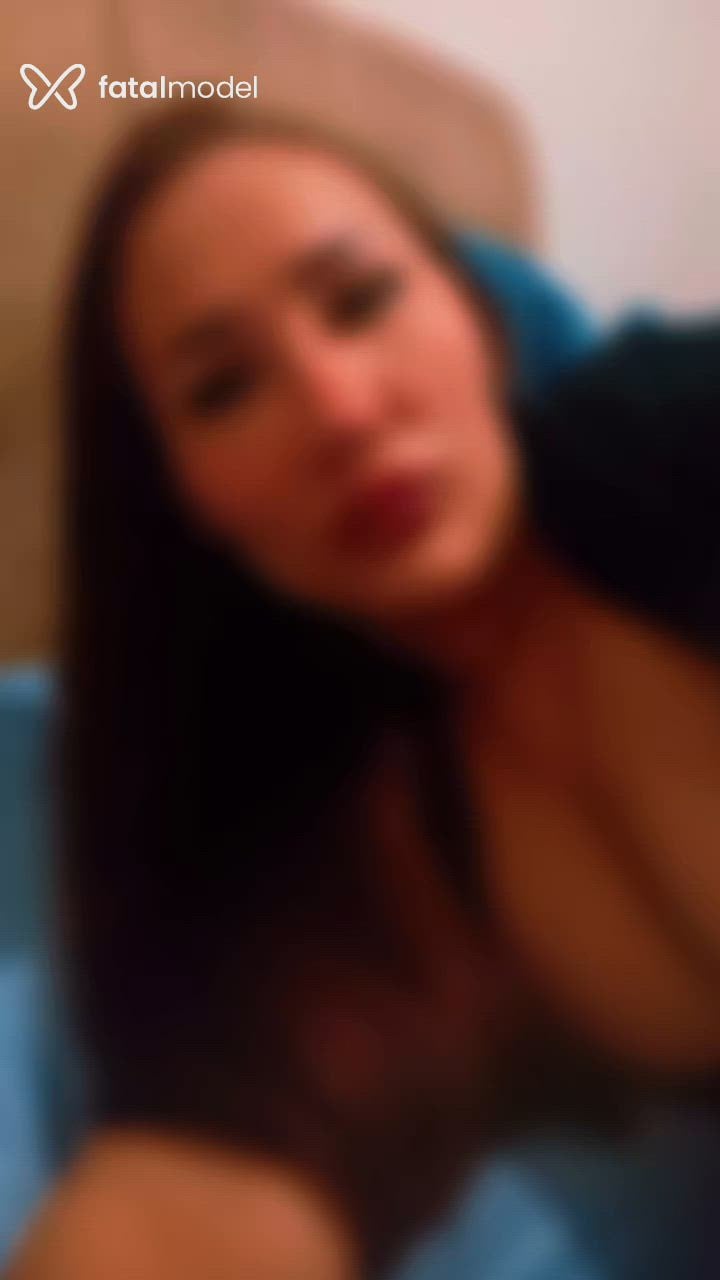 Acompanhante mulher morena (o) de olhos verdes - Priscila mel