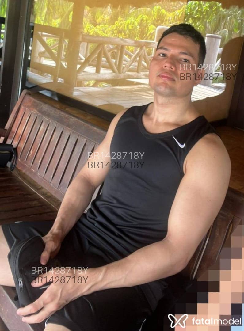Acompanhante homem com cabelo castanho de olhos castanhos em Belém Acompanhante homem com cabelo castanho de olhos castanhos em Belém - RAMON ROCHA