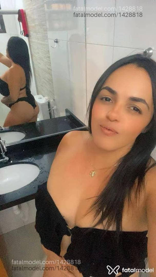 Acompanhante mulher com cabelo castanho de olhos castanhos em Quirinópolis Acompanhante mulher com cabelo castanho de olhos castanhos em Quirinópolis - Bruna
