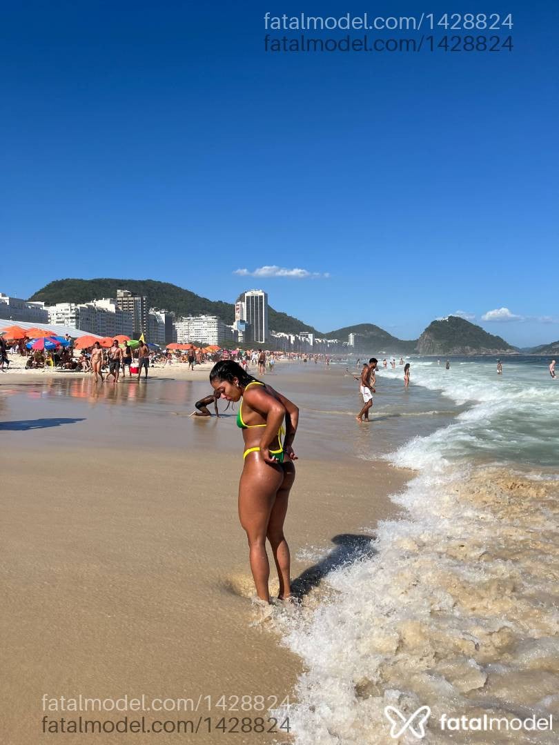 Acompanhante mulher com cabelo castanho de olhos castanhos em São Mateus - Bianca Barcellos