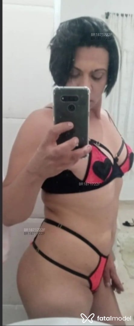 Acompanhante mulher trans ruiva (o) de olhos castanhos em Santa Maria da Vitória Acompanhante mulher trans ruiva (o) de olhos castanhos em Santa Maria da Vitória - Rayka