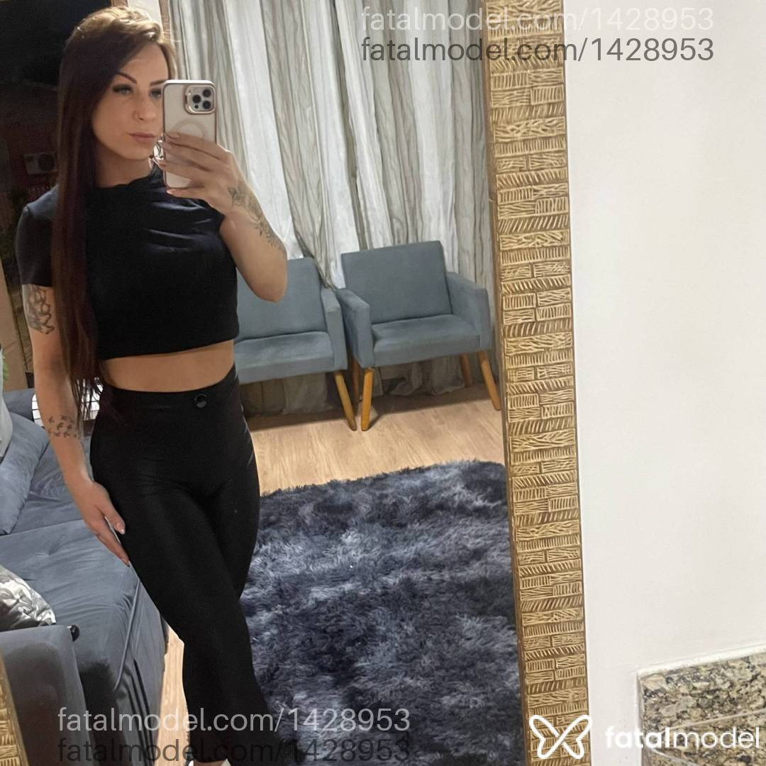Acompanhante travesti morena (o) de olhos verdes em Novo Hamburgo - Jennifer Prado