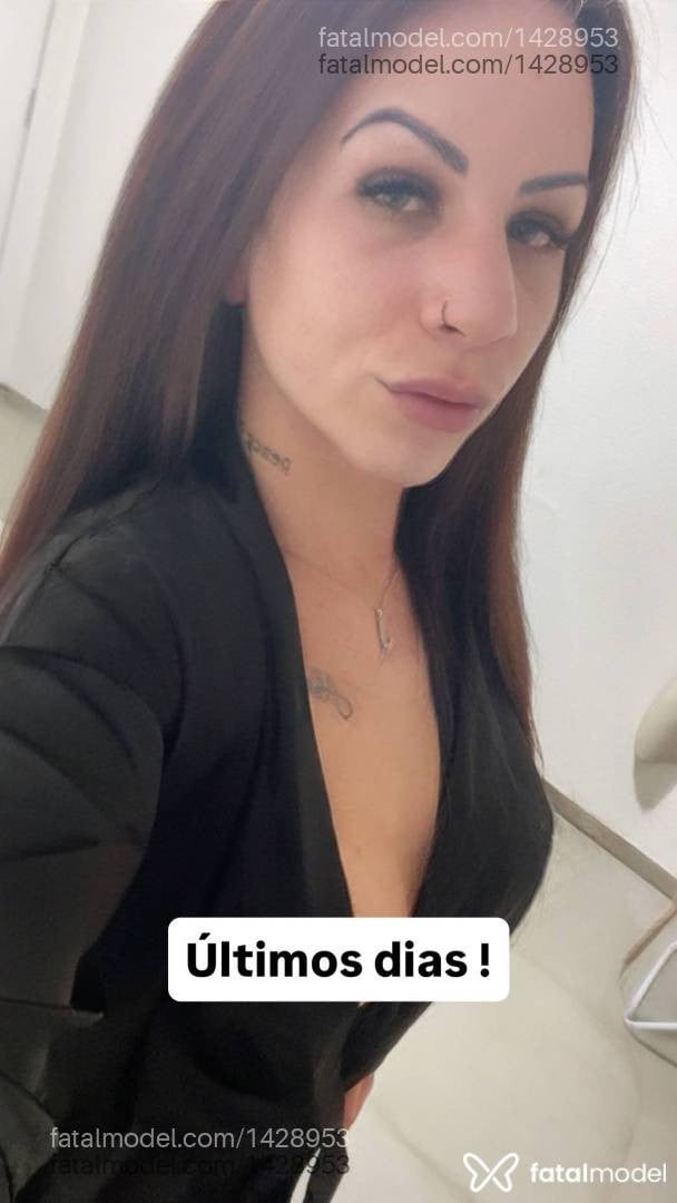 Acompanhante travesti morena (o) de olhos verdes - Jennifer Prado