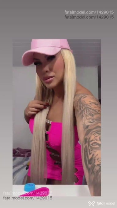 Acompanhante mulher loira (o) de olhos azuis em Tramandaí - Bruna