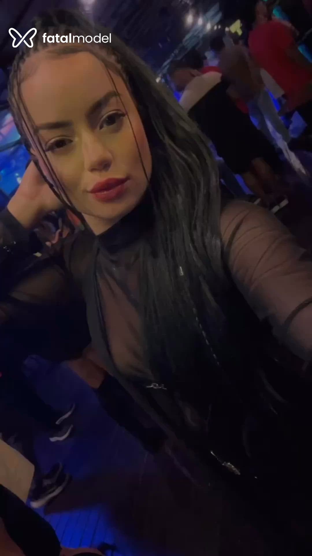 Acompanhante mulher morena (o) de olhos castanhos - Evelyn Acompanhante mulher morena (o) de olhos castanhos - Evelyn