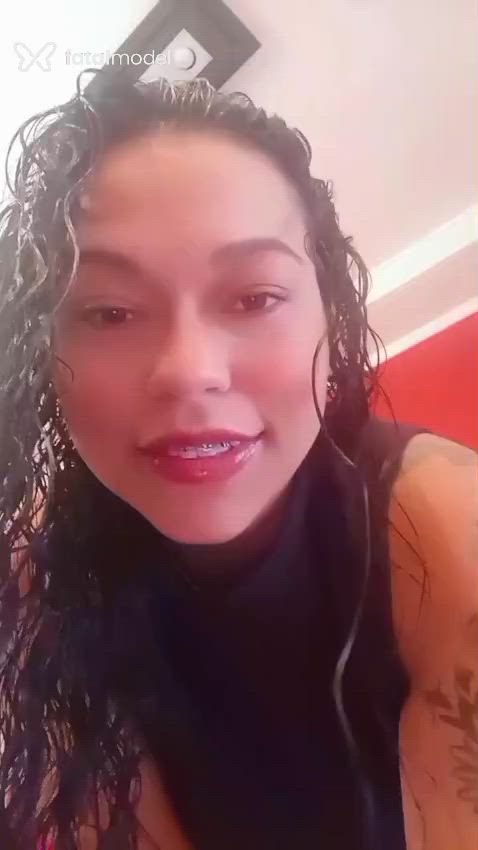Acompanhante mulher morena (o) de olhos castanhos em Uberlândia Acompanhante mulher morena (o) de olhos castanhos em Uberlândia - Michelle Mendes