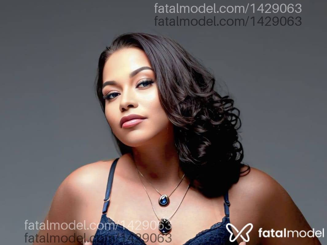 Acompanhante mulher morena (o) de olhos castanhos - Michelle Mendes