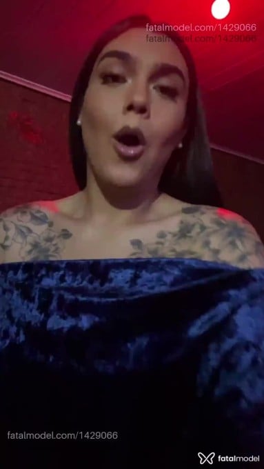 Acompanhante mulher trans morena (o) de olhos pretos - Eduarda Rocha Acompanhante mulher trans morena (o) de olhos pretos - Eduarda Rocha