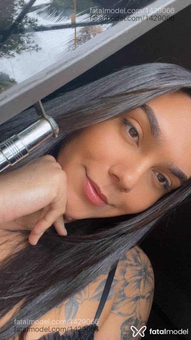 Acompanhante mulher trans morena (o) de olhos pretos em Jaraguá do Sul - Eduarda Rocha