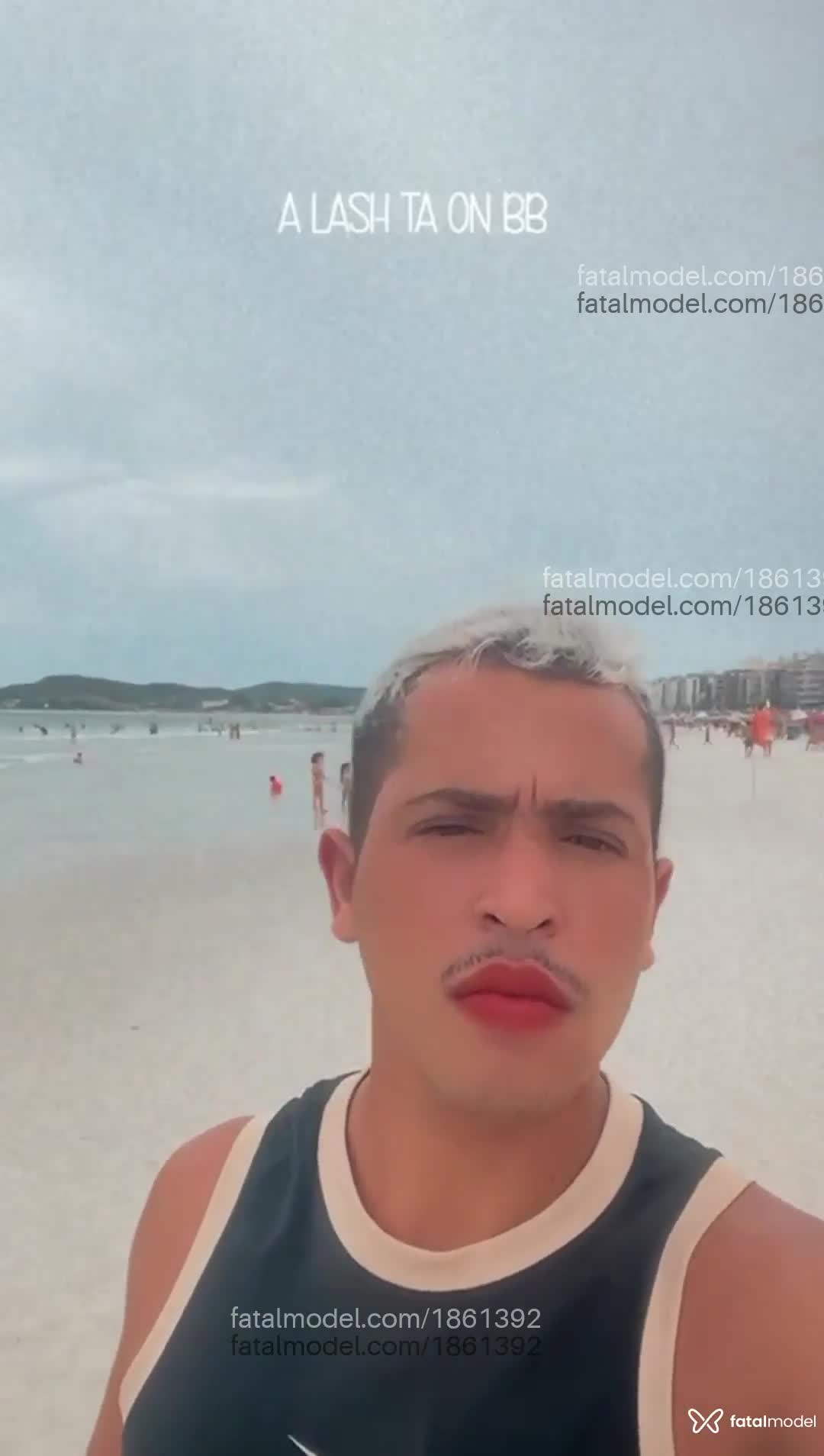 Acompanhante homem loira (o) de olhos pretos em Rio de Janeiro Acompanhante homem loira (o) de olhos pretos em Rio de Janeiro - Nair Magalhães