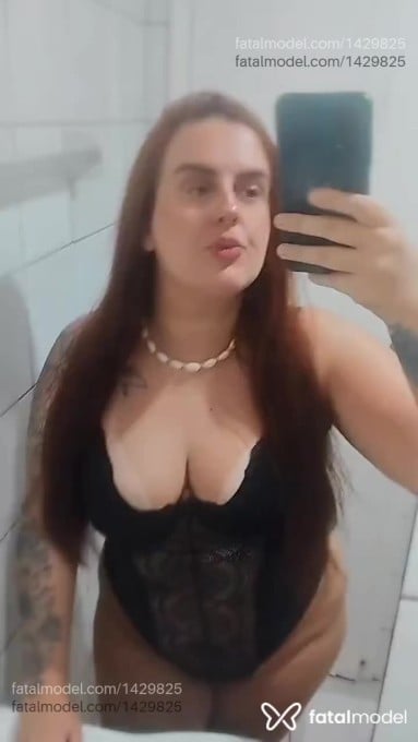 Acompanhante mulher ruiva (o) de olhos mel em Porto Alegre - Gaby Reis