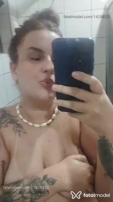 Acompanhante mulher ruiva (o) de olhos mel em Porto Alegre - Gaby Reis