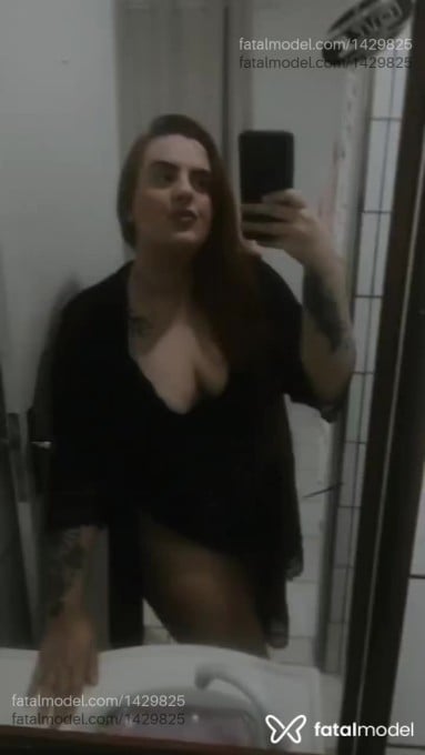 Acompanhante mulher ruiva (o) de olhos mel em Porto Alegre - Gaby Reis