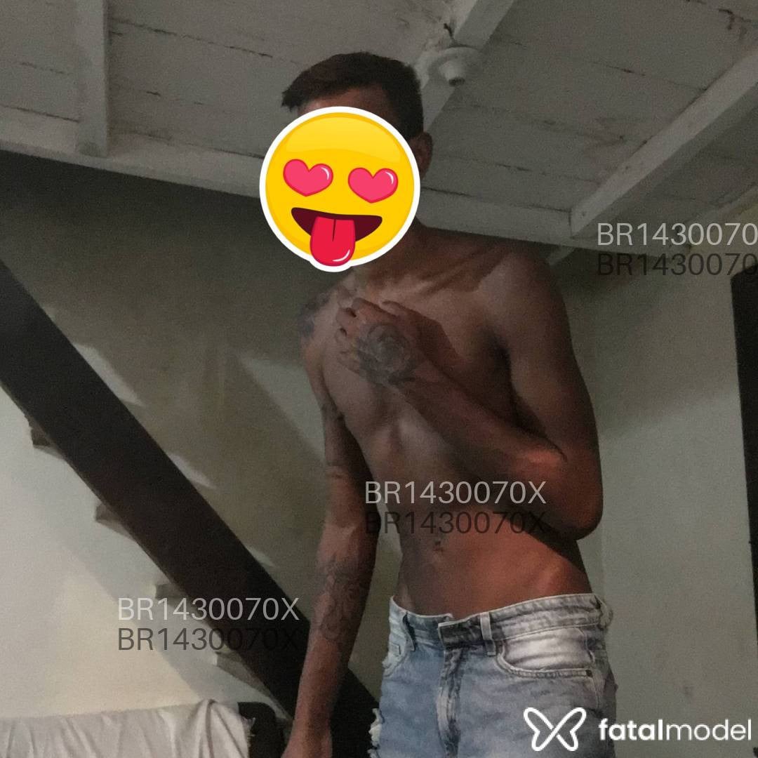 Acompanhante homem morena (o) de olhos castanhos em Cabo Frio Acompanhante homem morena (o) de olhos castanhos em Cabo Frio - Yan Rhuan