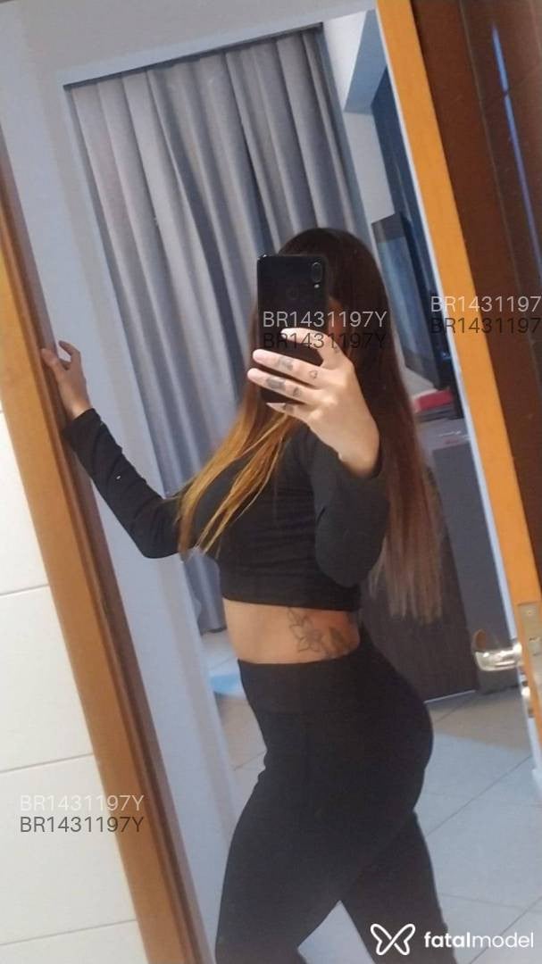 Acompanhante mulher com cabelo castanho de olhos castanhos em Barretos - Brenda