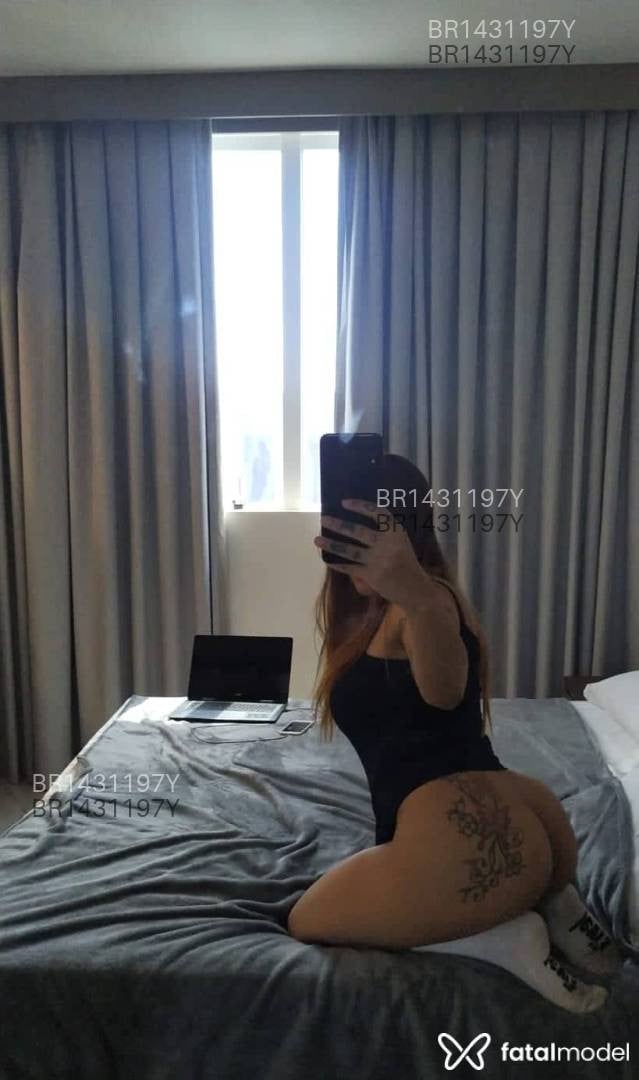 Acompanhante mulher com cabelo castanho de olhos castanhos em Barretos - Brenda