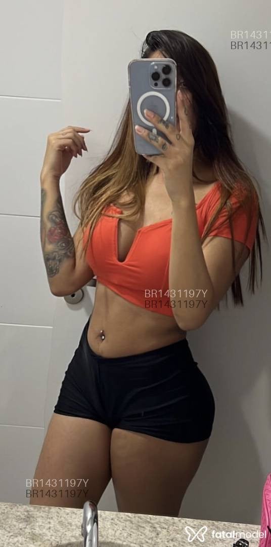 Acompanhante mulher com cabelo castanho de olhos castanhos em Barretos - Brenda