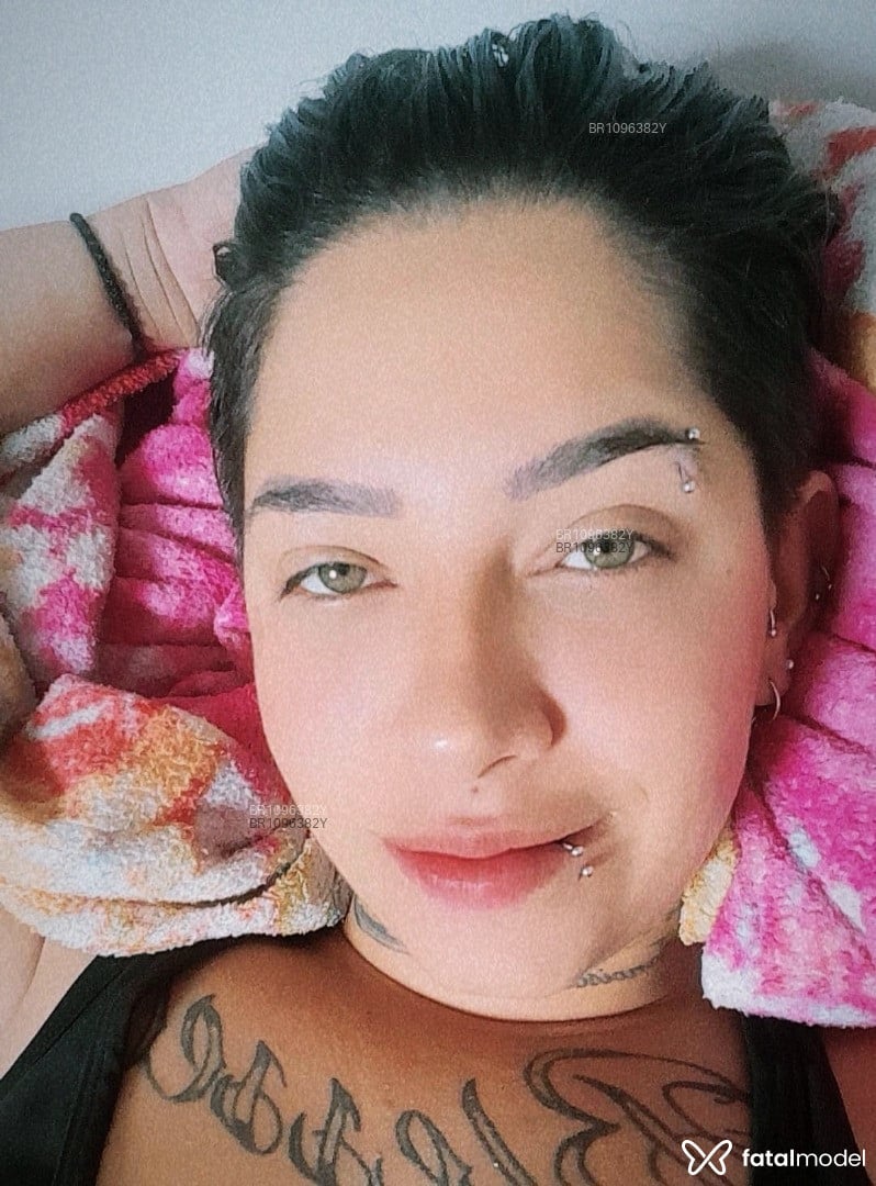 Acompanhante mulher loira (o) de olhos verdes em Brasília Acompanhante mulher loira (o) de olhos verdes em Brasília - Alice