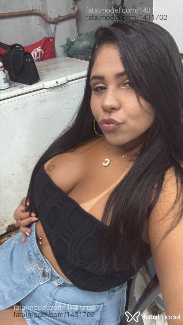 Acompanhante mulher morena (o) de olhos mel - Nicole