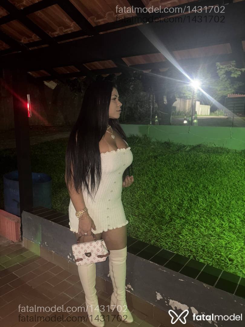Acompanhante mulher morena (o) de olhos mel - Nicole