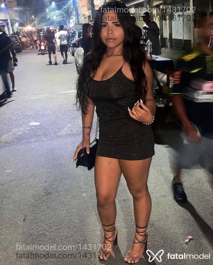 Acompanhante mulher morena (o) de olhos mel - Nicole