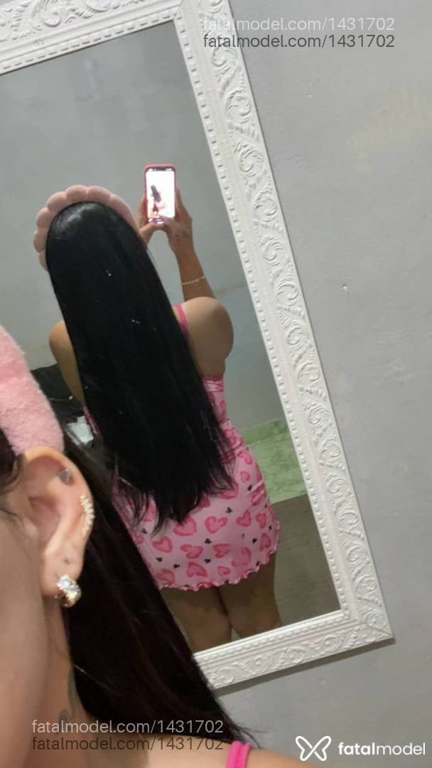Acompanhante mulher morena (o) de olhos mel - Nicole