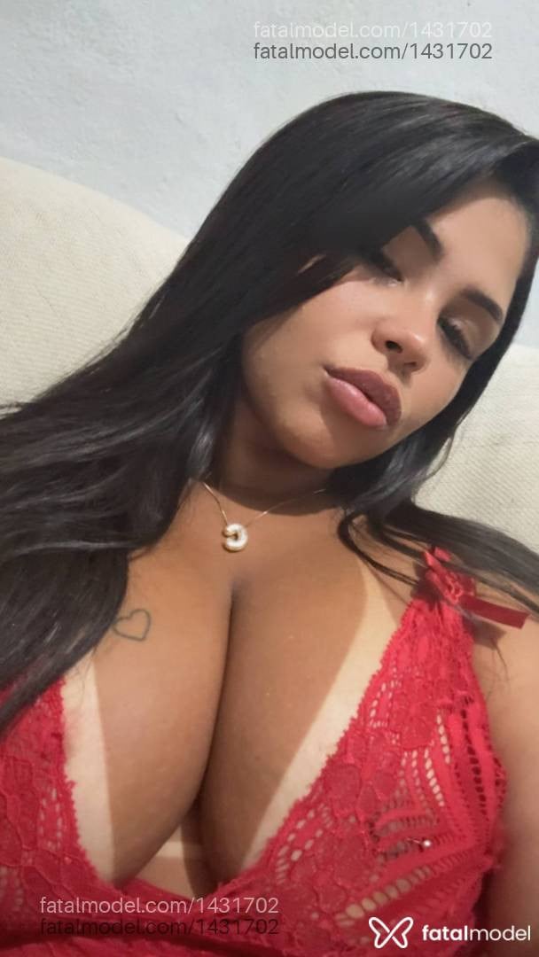 Acompanhante mulher morena (o) de olhos mel - Nicole